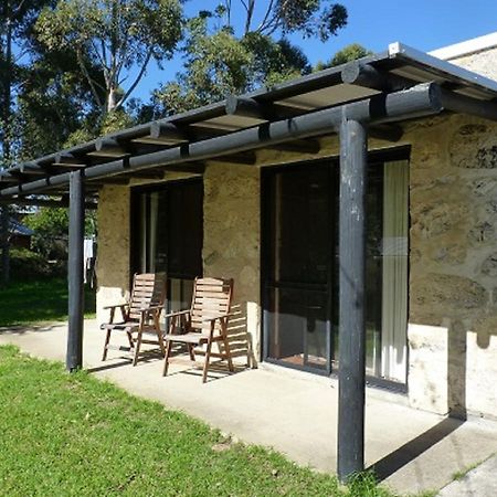 Happy Dogs Cottage Margaret River Extérieur photo